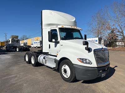 Used 2018 International LT - photo 1