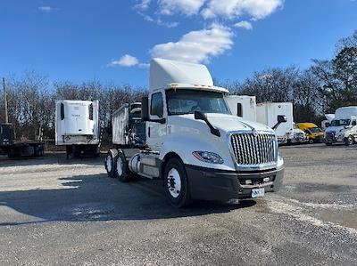 Used 2018 International LT - photo 1