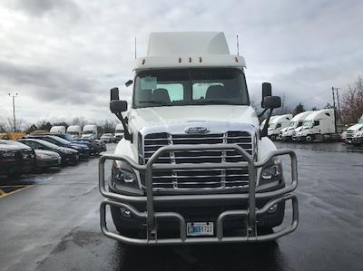 Used 2019 Freightliner Cascadia Detroit DD13 Semi Truck for sale #210054 - photo 2