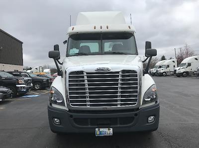 Used 2019 Freightliner Cascadia Detroit DD13 Semi Truck for sale #210055 - photo 2