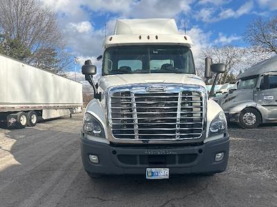 Used 2019 Freightliner Cascadia Detroit DD13 Semi Truck for sale #210134 - photo 2
