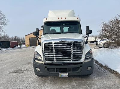Used 2019 Freightliner Cascadia Detroit DD13 Semi Truck for sale #210135 - photo 2