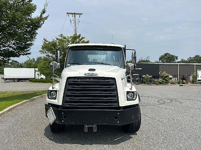 Used 2019 Freightliner 114SD Conventional Cab Flatbed Truck for sale #210424 - photo 2
