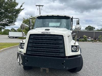 Used 2019 Freightliner 114SD Conventional Cab Flatbed Truck for sale #210425 - photo 2