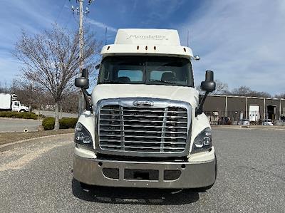Used 2017 Freightliner Cascadia Detroit DD13 Semi Truck for sale #211021 - photo 2
