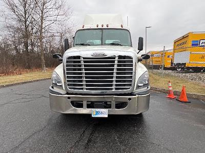 Used 2019 Freightliner Cascadia Detroit DD13 Semi Truck for sale #211108 - photo 2