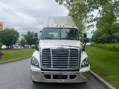Used 2019 Freightliner Cascadia Detroit DD13 Semi Truck for sale #211110 - photo 2