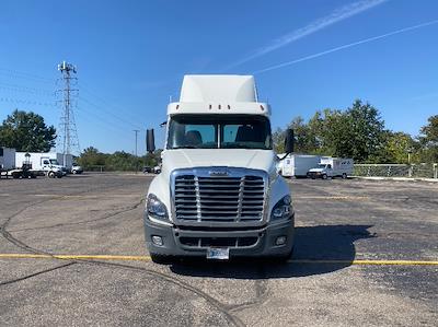 Used 2019 Freightliner Cascadia Detroit DD13 Semi Truck for sale #211199 - photo 2