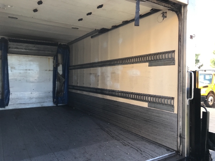 Used 2017 Isuzu NPR-XD - photo 14