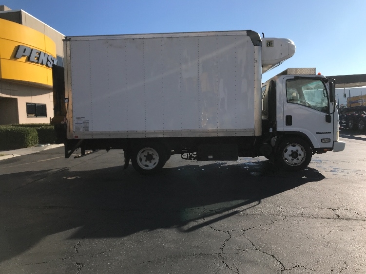 Used 2017 Isuzu NPR-XD - photo 17