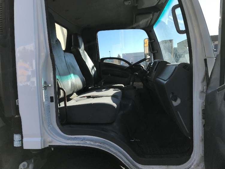 Used 2017 Isuzu NPR-XD - photo 24