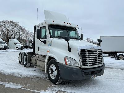 Used 2019 Freightliner Cascadia - photo 1