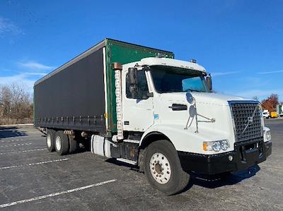 Used 2019 Volvo VHD Box Truck for sale #211393 - photo 1