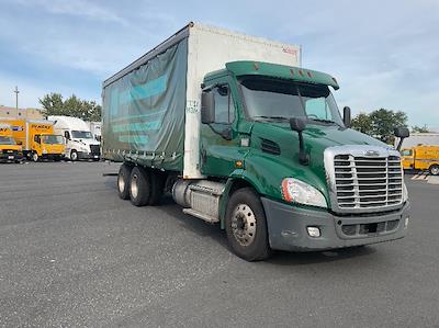 Used 2019 Freightliner Cascadia Day Cab Box Truck for sale #211727 - photo 1