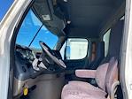 Used 2019 Freightliner Cascadia Day Cab Morgan Truck Body Box Truck with Liftgate for sale #211823 - photo 16