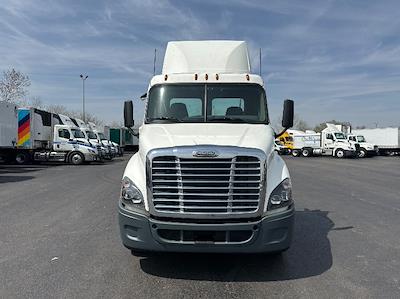 Used 2019 Freightliner Cascadia Detroit DD13 Semi Truck for sale #211841 - photo 2