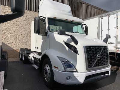 Used 2019 Volvo VNR Volvo D13 Semi Truck for sale #212168 - photo 1