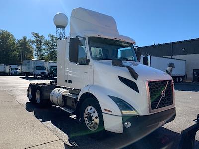 Used 2019 Volvo VNR Volvo D13 Semi Truck for sale #212174 - photo 1