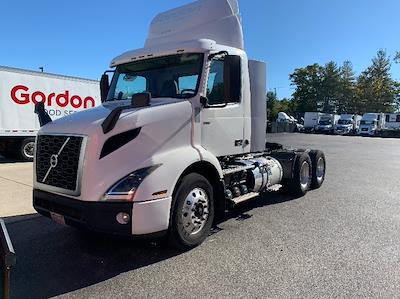 Used 2019 Volvo VNR Volvo D13 Semi Truck for sale #212174 - photo 2