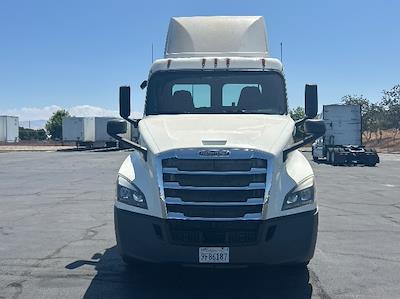 Used 2019 Freightliner Cascadia Detroit DD13 Semi Truck for sale #212615 - photo 2