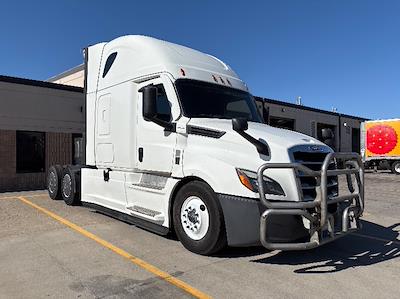 Used 2024 Freightliner Cascadia Detroit DD15AT Semi Truck with Sleeper Cab for sale #212910 - photo 1