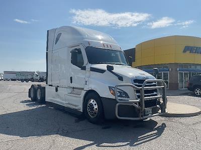 Used 2024 Freightliner Cascadia Detroit DD15AT Semi Truck with Sleeper Cab for sale #212912 - photo 1