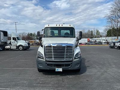 Used 2019 Freightliner Cascadia - photo 1
