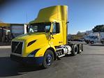 Used 2019 Volvo VNR Volvo D13 Semi Truck for sale #213193 - photo 3