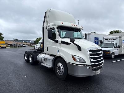 Used 2019 Freightliner Cascadia Detroit DD13 Semi Truck for sale #213255 - photo 1