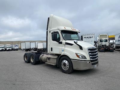 Used 2019 Freightliner Cascadia Detroit DD13 Semi Truck for sale #213257 - photo 1