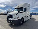 Used 2019 Freightliner Cascadia Detroit DD15AT Semi Truck with Sleeper Cab for sale #213440 - photo 3