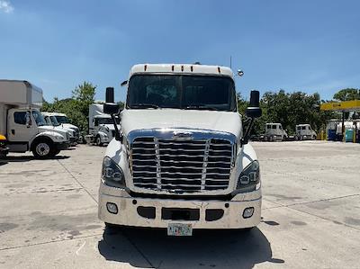 Used 2019 Freightliner Cascadia Detroit DD13 Semi Truck for sale #213486 - photo 2