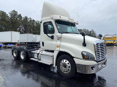 Used 2017 Freightliner Cascadia Detroit DD13 Semi Truck for sale #213753 - photo 1