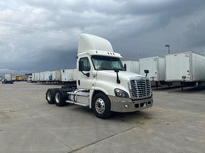 Used 2017 Freightliner Cascadia Detroit DD13 Semi Truck for sale #213825 - photo 1