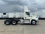 Used 2017 Freightliner Cascadia Detroit DD13 Semi Truck for sale #213825 - photo 8