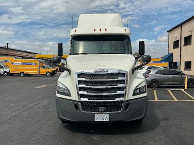 Used 2019 Freightliner Cascadia Detroit DD13 Semi Truck for sale #213999 - photo 2