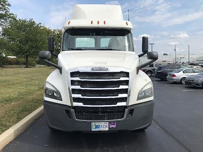 Used 2019 Freightliner Cascadia Detroit DD13 Semi Truck for sale #214019 - photo 2