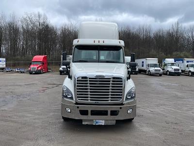 Used 2017 Freightliner Cascadia Detroit DD13 Semi Truck for sale #214125 - photo 2