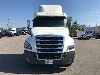 Used 2019 Freightliner Cascadia Detroit DD13 Semi Truck for sale #214270 - photo 2