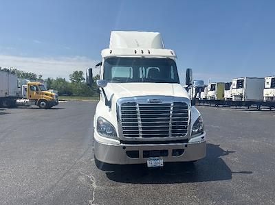 Used 2019 Freightliner Cascadia Detroit DD13 Semi Truck for sale #214392 - photo 2