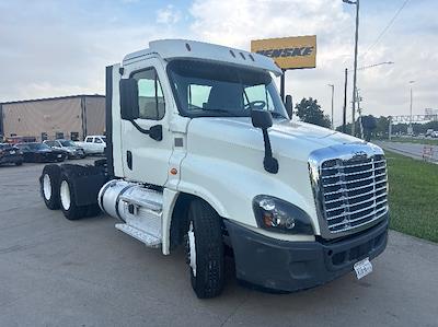 Used 2019 Freightliner Cascadia Detroit DD13 Semi Truck for sale #214393 - photo 1