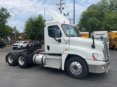 Used 2019 Freightliner Cascadia Detroit DD13 Semi Truck for sale #214503 - photo 1
