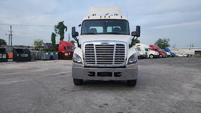 Used 2019 Freightliner Cascadia Detroit DD13 Semi Truck for sale #214507 - photo 2