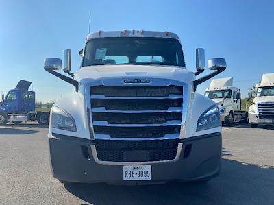 Used 2019 Freightliner Cascadia Detroit DD13 Semi Truck for sale #214687 - photo 2