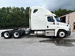 Used 2019 Freightliner Cascadia Detroit DD15AT Semi Truck with Sleeper Cab for sale #214708 - photo 8
