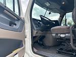 Used 2019 Freightliner Cascadia Detroit DD15AT Semi Truck with Sleeper Cab for sale #214708 - photo 9