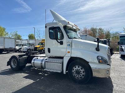 Used 2019 Freightliner Cascadia Detroit DD13 Semi Truck for sale #214882 - photo 1