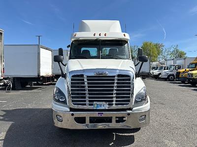 Used 2019 Freightliner Cascadia Detroit DD13 Semi Truck for sale #214882 - photo 2