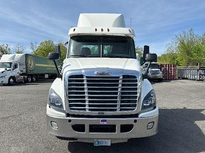 Used 2019 Freightliner Cascadia Detroit DD13 Semi Truck for sale #214884 - photo 2