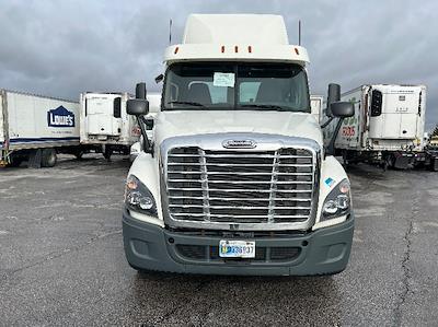 Used 2019 Freightliner Cascadia Detroit DD13 Semi Truck for sale #214904 - photo 2